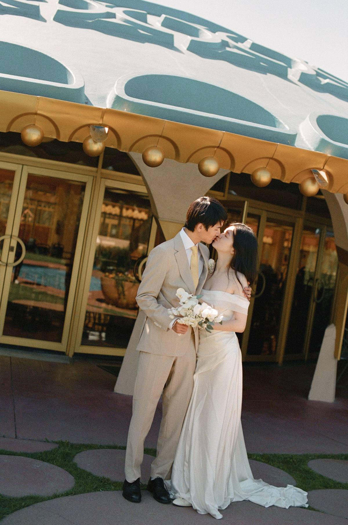 Photograph 14 from the San Francisco love story